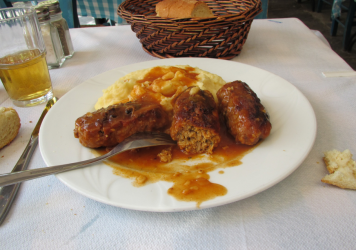 Σουτζουκάκια σμυρνέικα