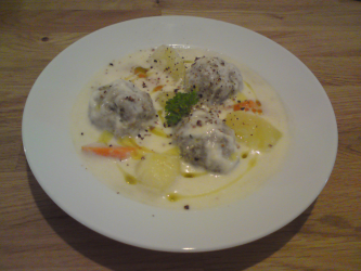 Σούπα γιουβαρλάκια