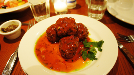 Κεφτεδάκια