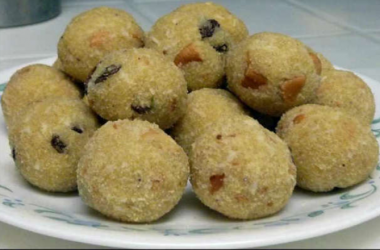 Rava Ladoo