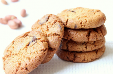 Gluten free Cookies με φυστικοβούτυρο, σοκολάτα και ινδική καρύδα