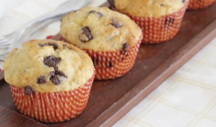 Muffins πορτοκάλι με σταγόνες σοκολάτας