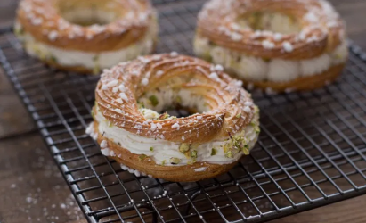 Paris Brest με ταχίνι και φυστίκι Αιγίνης
