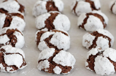 "Σκασμένα" cookies σοκολάτας με Amaretto